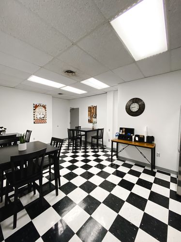 DeGratia Office Building: 2807 N Parham Rd, Richmond, VA 23294